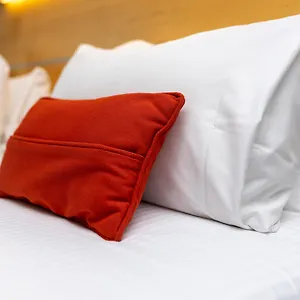 Hotel Express & By Ihg, Gandawa